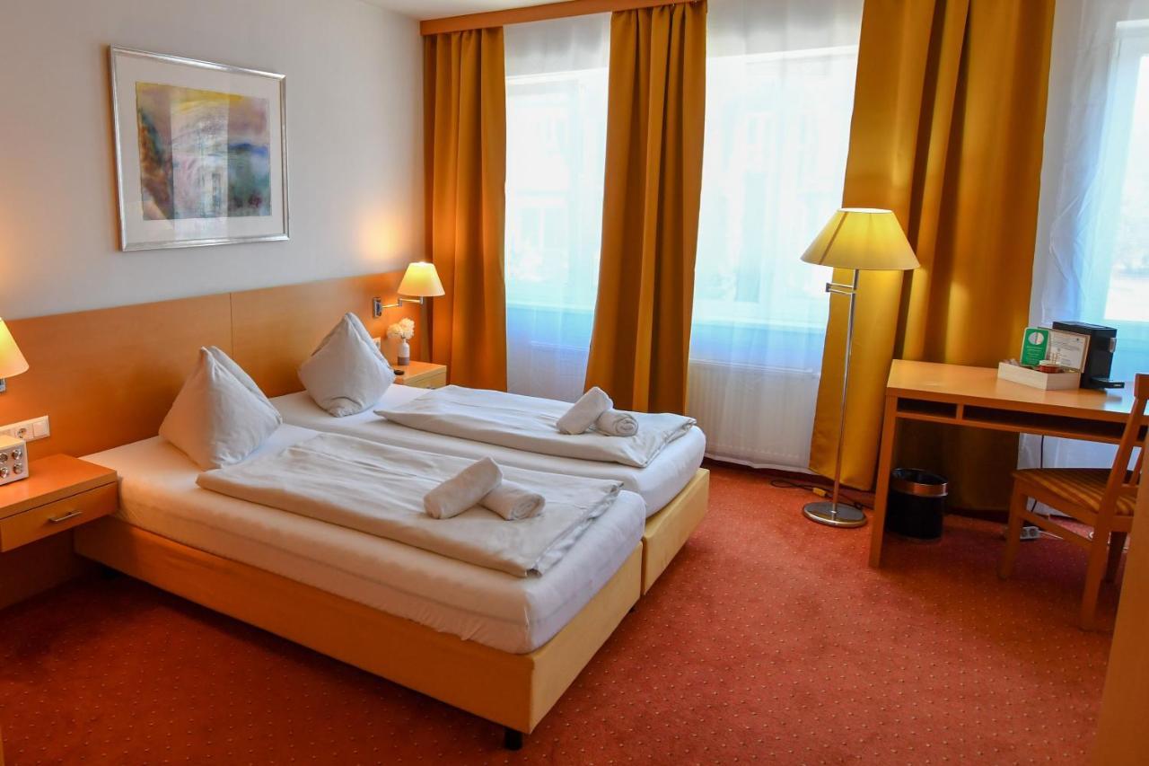 Motel55 - Nettes Hotel Mit Self Check-In In Villach, Warmbad Екстер'єр фото